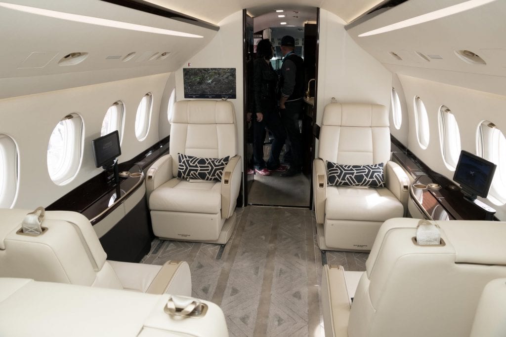 Dassault Falcon 2000LX business jet interior